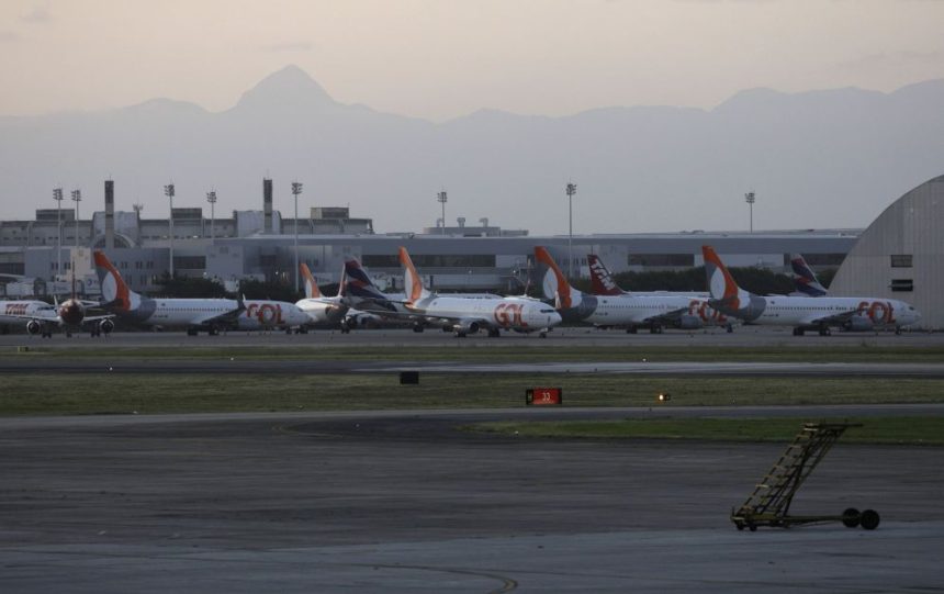 apagao-provoca-atraso-em-17-voos-no-aeroporto-internacional-do-rj