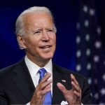 joe-biden-elogia-escolha-de-walz-para-chapa-de-kamala-harris