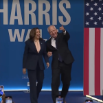 kamala-e-tim-walz-fazem-campanha-em-estados-decisivos-nesta-quarta-feira-(7)