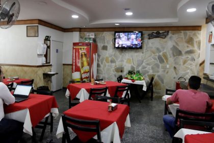 self-service:-restaurantes-de-sp-tem-preco-medio-de-r$-82,22-o-quilo