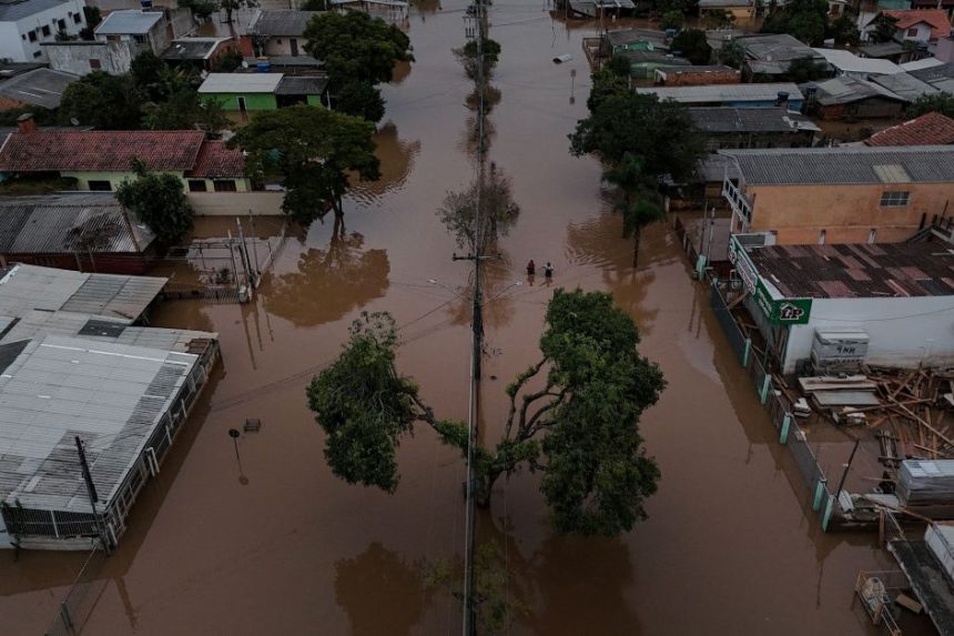 defesa-civil-testa-alerta-no-celular-contra-desastres-climaticos