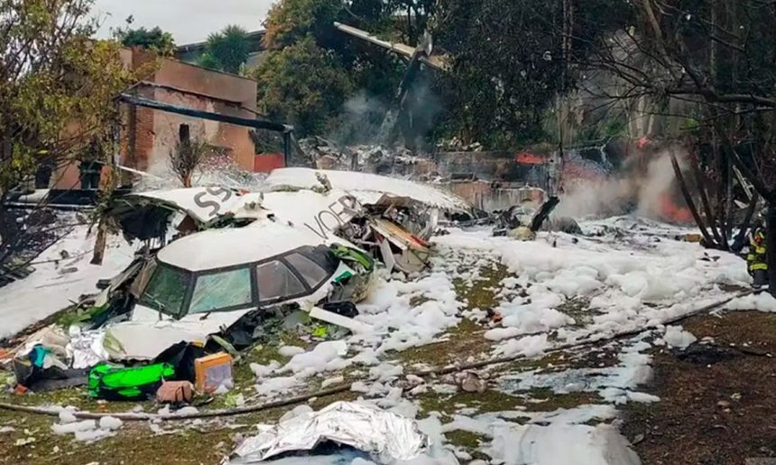 objetos-das-vitimas-e-destrocos-de-aviao-da-voepass-serao-levados-para-ribeirao-preto