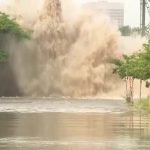 video:-grande-explosao-de-agua-transforma-ruas-de-montreal-em-rios