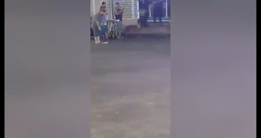 video:-mulher-desmaia-apos-ser-agredida-por-seguranca-em-bar-no-rio-de-janeiro