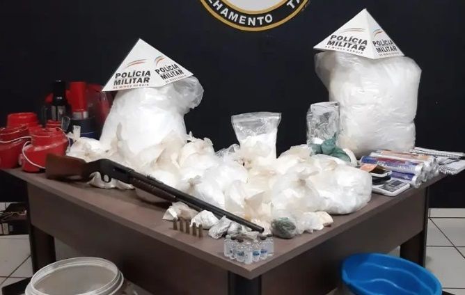 laboratorio-de-cocaina-e-localizado-pela-policia-militar-em-mg