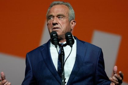 robert-f-kennedy-jr.-deve-desistir-de-candidatura-presidencial-nos-eua,-diz-fonte