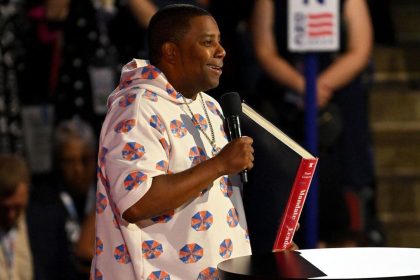 kenan-thompson,-ator-de-kenan-&-kel,-faz-discurso-na-convencao-democrata