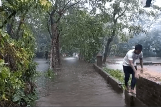 milhares-estao-ilhados-em-inundacoes-na-india-e-em-bangladesh