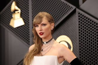 alem-de-taylor-swift:-eua-veem-onda-de-apoio-falso-de-celebridades-a-candidatos