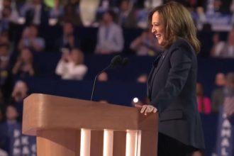 kamala-harris-aceita-indicacao-do-partido-democrata-e-diz-que-sera-“presidente-para-todos”