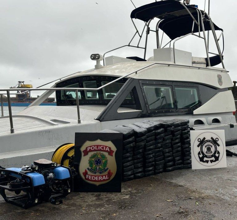 cocaina-e-encontrada-em-casco-de-navio-no-porto-de-santos;-embarcacao-tinha-como-destino-a-espanha