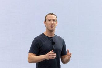 analise:-zuckerberg-tenta-equilibrar-a-propria-imagem-politica