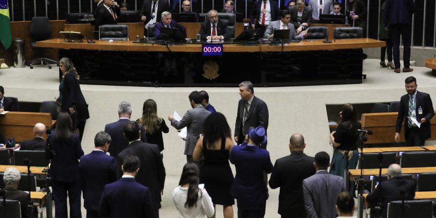 congresso-aprova-mudancas-na-ldo-para-ajudar-vitimas-de-enchente