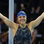 carol-santiago-e-ouro-nos-100m-costas-e-faz-historia-para-o-brasil