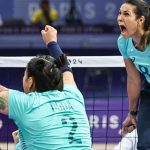 selecao-feminina-de-volei-sentado-vence-a-segunda-em-paris