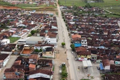 ibirataia:-funcionario-publico-e-atacado-com-facada-em-bar-na-avenida-lourival-jose-de-souza