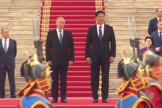 mongolia-ignora-mandado-de-prisao-do-tpi-e-da-recepcao-luxuosa-a-putin