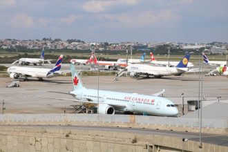 anatel-encontra-torre-de-celular-que-pode-ter-prejudicado-operacoes-do-aeroporto-de-guarulhos