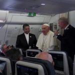 papa-francisco-desembarca-na-indonesia-e-da-inicio-a-viagem-pela-asia