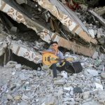 adolescente-de-gaza-canta-para-criancas-que-enfrentam-horrores-diarios-da-guerra