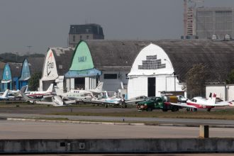 hangar-do-campo-de-marte-tem-“ordem-de-despejo”-apos-disputa-de-duas-decadas