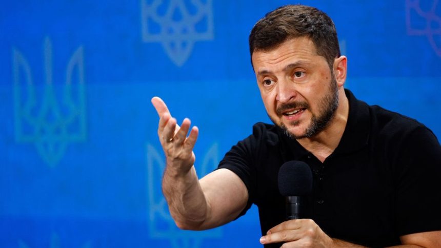 zelensky-diz-que-“plano-de-vitoria”-pode-levar-russia-a-encerrar-guerra-diplomaticamente