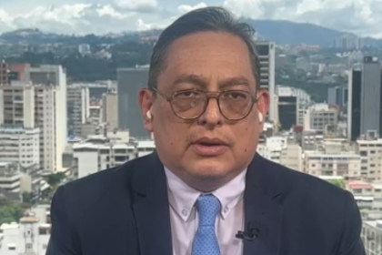 “ele-viveu-um-drama-humano”,-diz-advogado-de-gonzalez-a-cnn-sobre-cerco-a-embaixada-na-venezuela