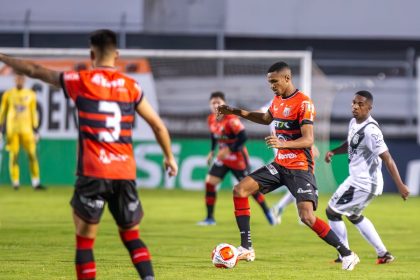 serie-b:-ponte-preta-e-ituano-jogam-para-fugir-do-z4-da-competicao