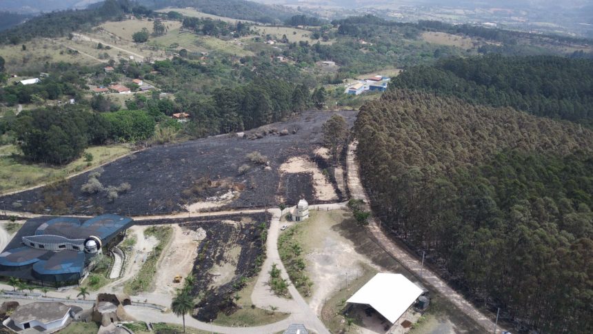 incendio-ameaca-museu-de-astronomia-e-observatorio-em-sp