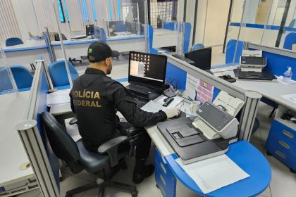 estagiarias-sao-alvo-da-pf-apos-desbloquearem-29-mil-beneficios-do-inss-para-conceder-emprestimos 