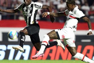 botafogo-e-sao-paulo-comecam-a-disputar-vaga-na-semi-da-libertadores