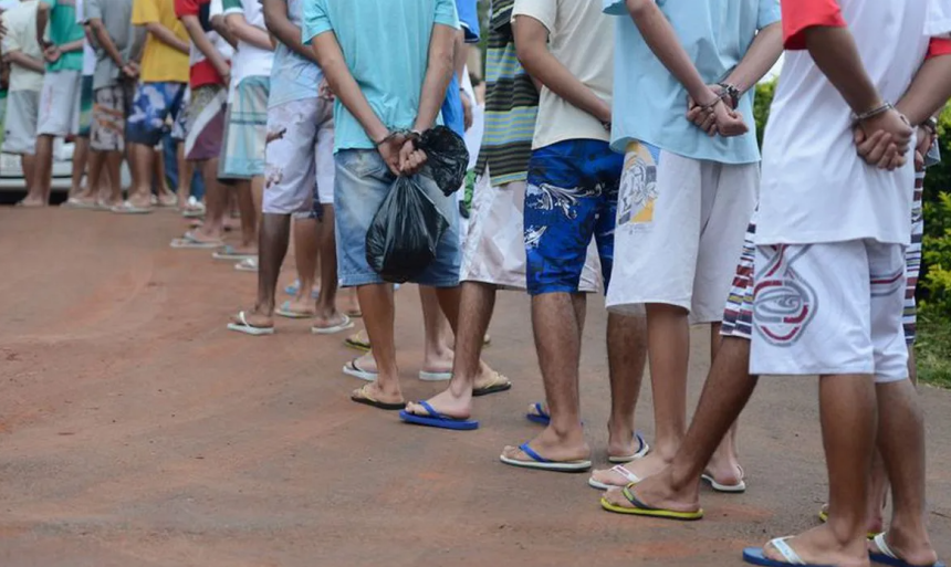 pm-prende-157-detentos-no-primeiro-dia-de-saidinha-em-sp