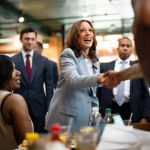 kamala-harris-busca-atrair-homens-a-campanha;-entenda-estrategia-democrata