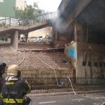 incendio-em-viaduto-e-controlado,-mas-transito-fica-caotico-em-sp;-veja