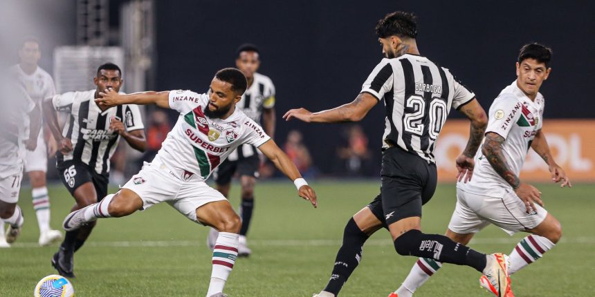 fluminense-e-botafogo-fazem-classico-de-opostos-no-brasileiro