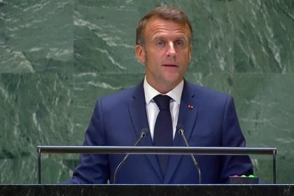 “nao-pode-haver-uma-guerra-no-libano”,-diz-emmanuel-macron-em-nova-york