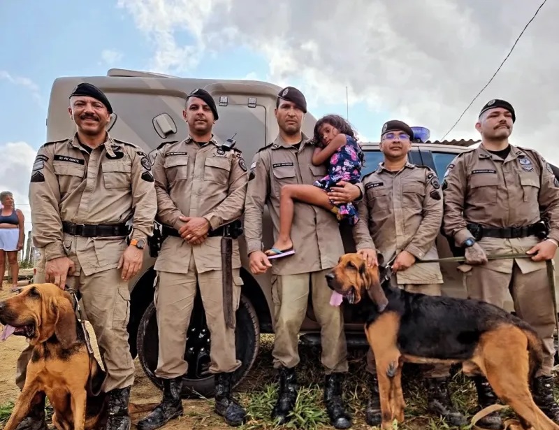 crianca-autista-desaparece-e-caes-policiais-auxiliam-no-resgate-em-eunapolis