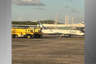 aviao-da-azul-faz-pouso-de-emergencia-em-salvador;-ouca-aviso-da-tripulacao