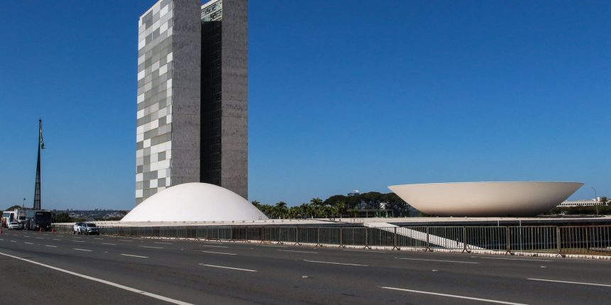 projeto-que-regulamenta-reforma-tributaria-tranca-pauta-de-votacoes