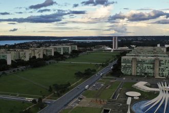 cnc-pede-reforma-administrativa-para-barrar-avanco-da-divida-publica