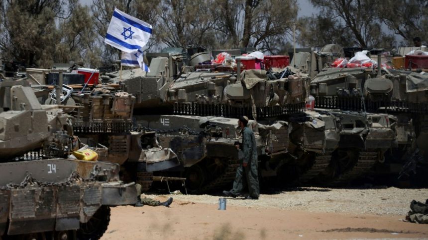 israel-reforca-efetivo-militar-perto-de-gaza-antes-de-aniversario-de-um-ano-de-ataques