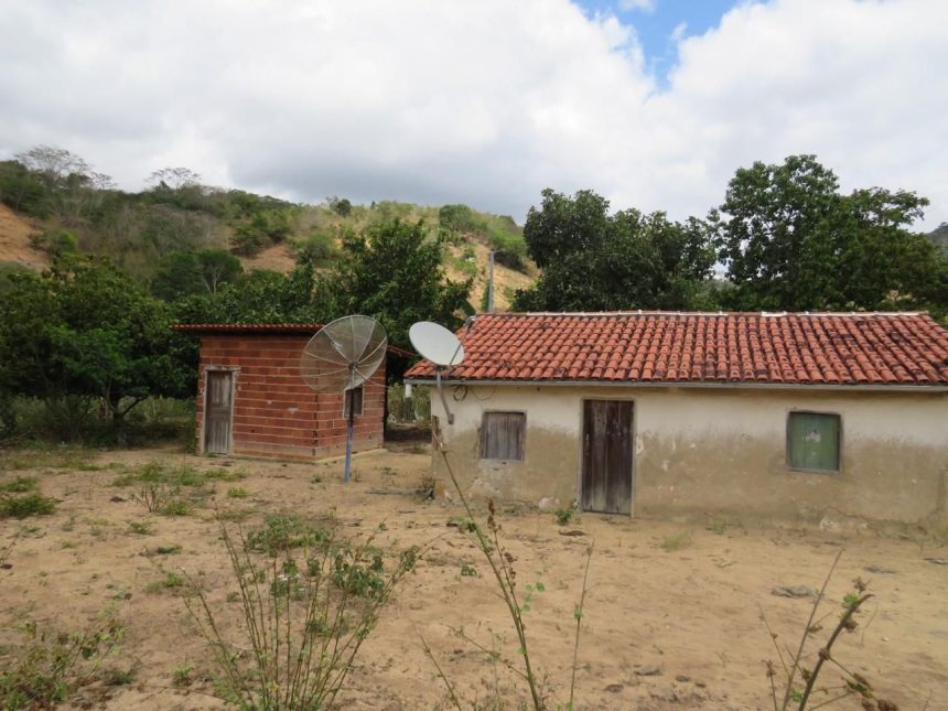 familia-de-9-pessoas-e-mantida-refem-por-20-anos-por-homem-em-minas-gerais