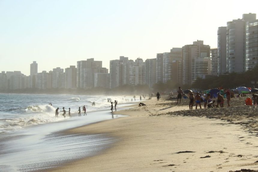 veja-o-calendario-de-feriados-prolongados-de-2025-no-brasil