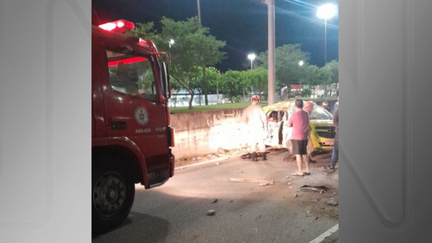 acidente-com-taxi-deixa-um-morto-e-tres-feridos-na-barra-da-tijuca