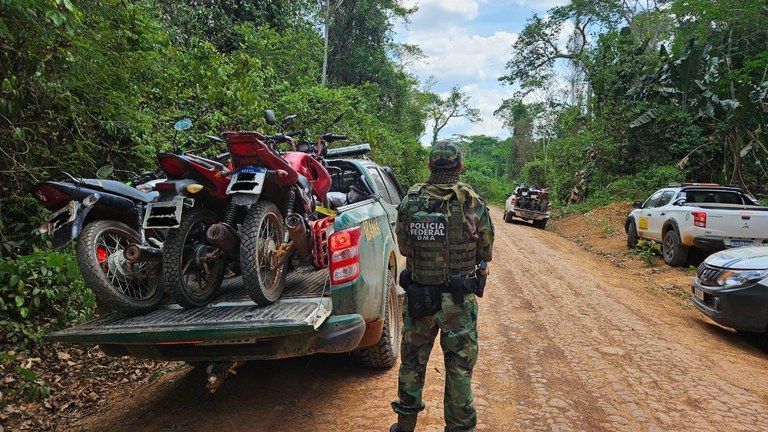 policia-prende-6-pessoas-no-acre-por-invasao-de-terras-da-uniao