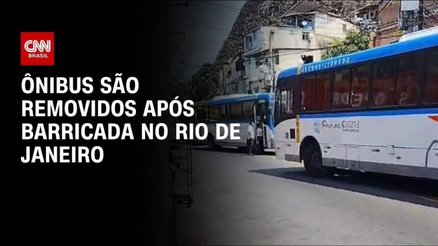 pm-reforca-policiamento-onde-onibus-sequestrados-foram-usados-como-barricada