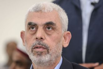 analise:-irmao-de-sinwar-pode-ser-escolhido-como-sucessor-do-hamas