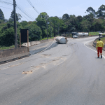 tanque-de-carreta-com-31-mil-litros-de-etanol-tomba-na-rodovia-ayrton-senna-(sp)