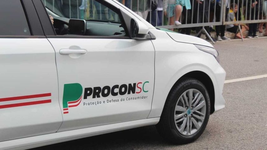 procon-recebe-20-denuncias-contra-cirurgiao-plastico-indiciado-por-lesao-em-sc