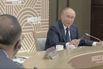 introducao-de-moeda-unificada-para-os-brics-e-algo-prematuro,-diz-putin